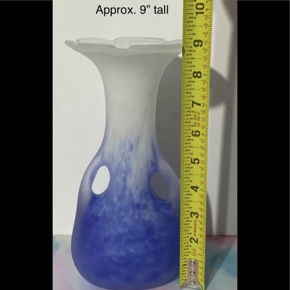 *SOLD* 9” Cobalt Blue & White Satin Finish Vase w/Handle ~Handblown Art Glass - Picture 7 of 10